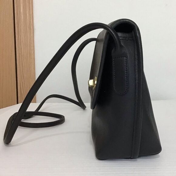 1993 Vintage Coach Crossbody Bag - Picture 5 of 13